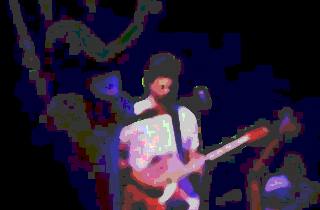 imagem reestilizada de um guitarrista no palco